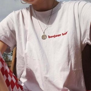 BRANDY MELVILLE BONJOUR BABY TEE